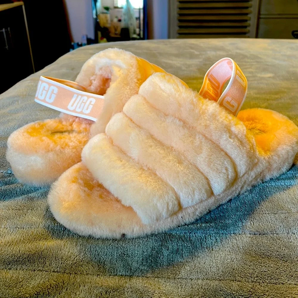 Ugg fuzzy sling back slippers with hard sole SZ 8 - Picture 2 of 10